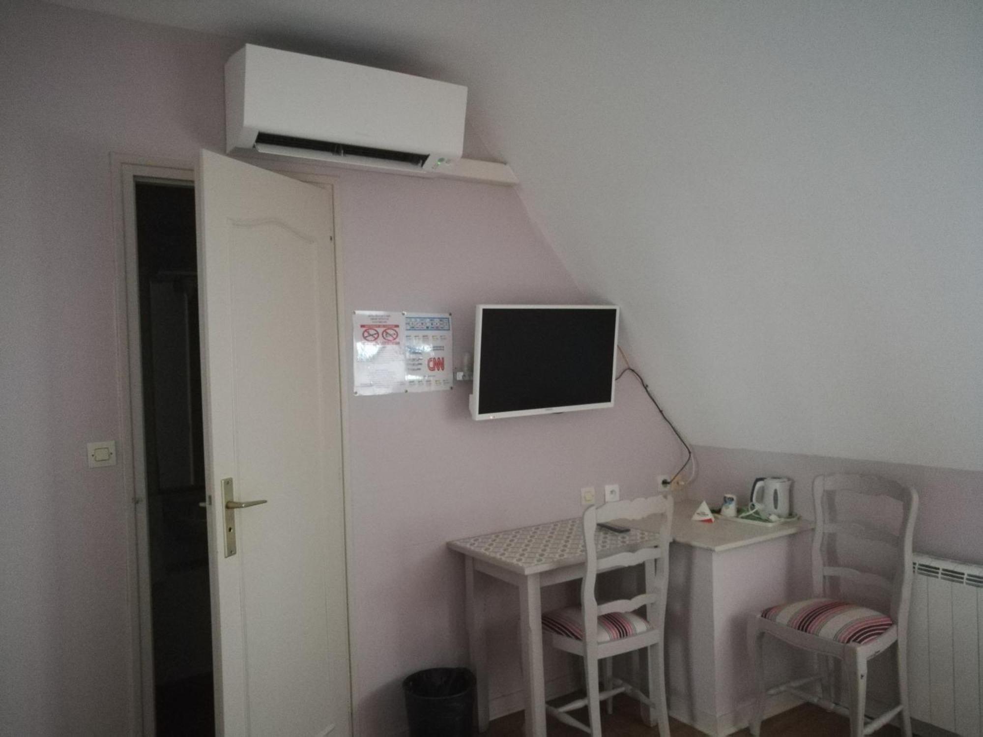 Contact Hotel Du Relais Thouars Zimmer foto