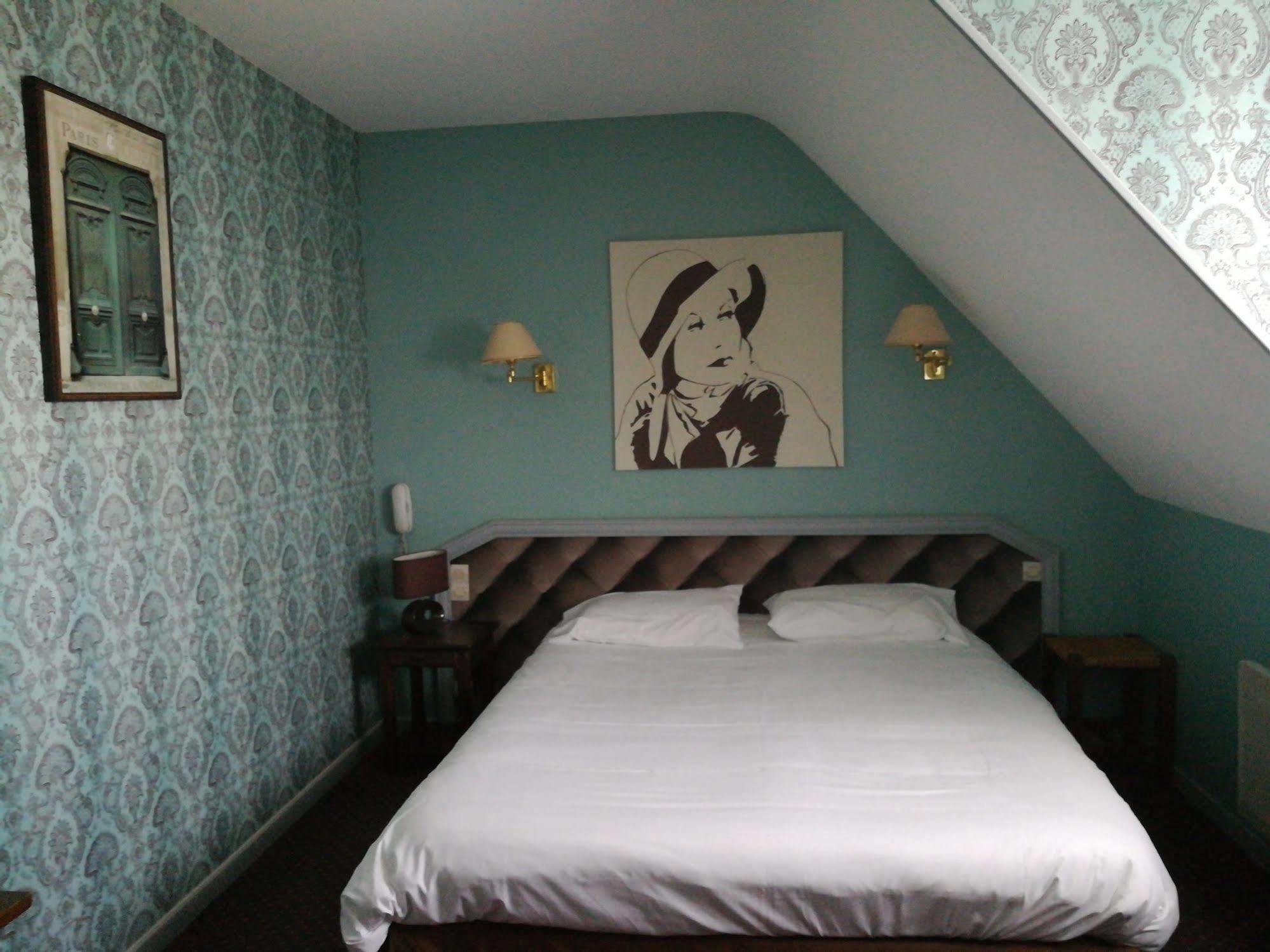 Contact Hotel Du Relais Thouars Exterior foto