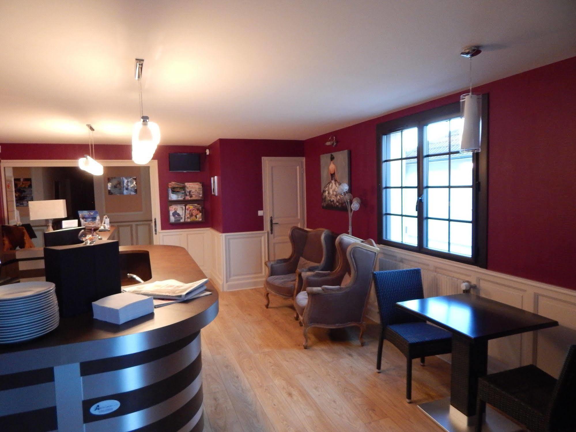 Contact Hotel Du Relais Thouars Exterior foto