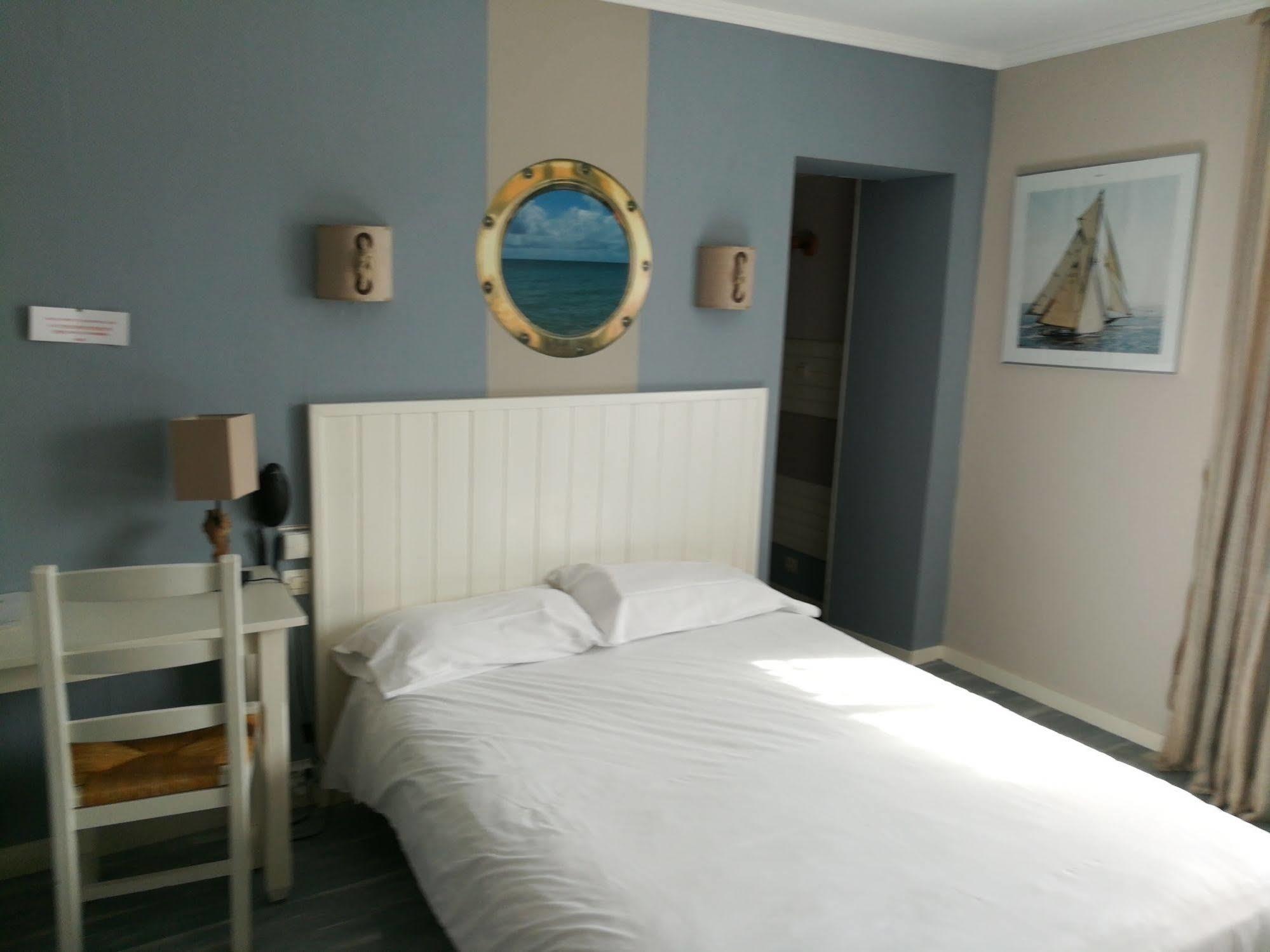 Contact Hotel Du Relais Thouars Exterior foto