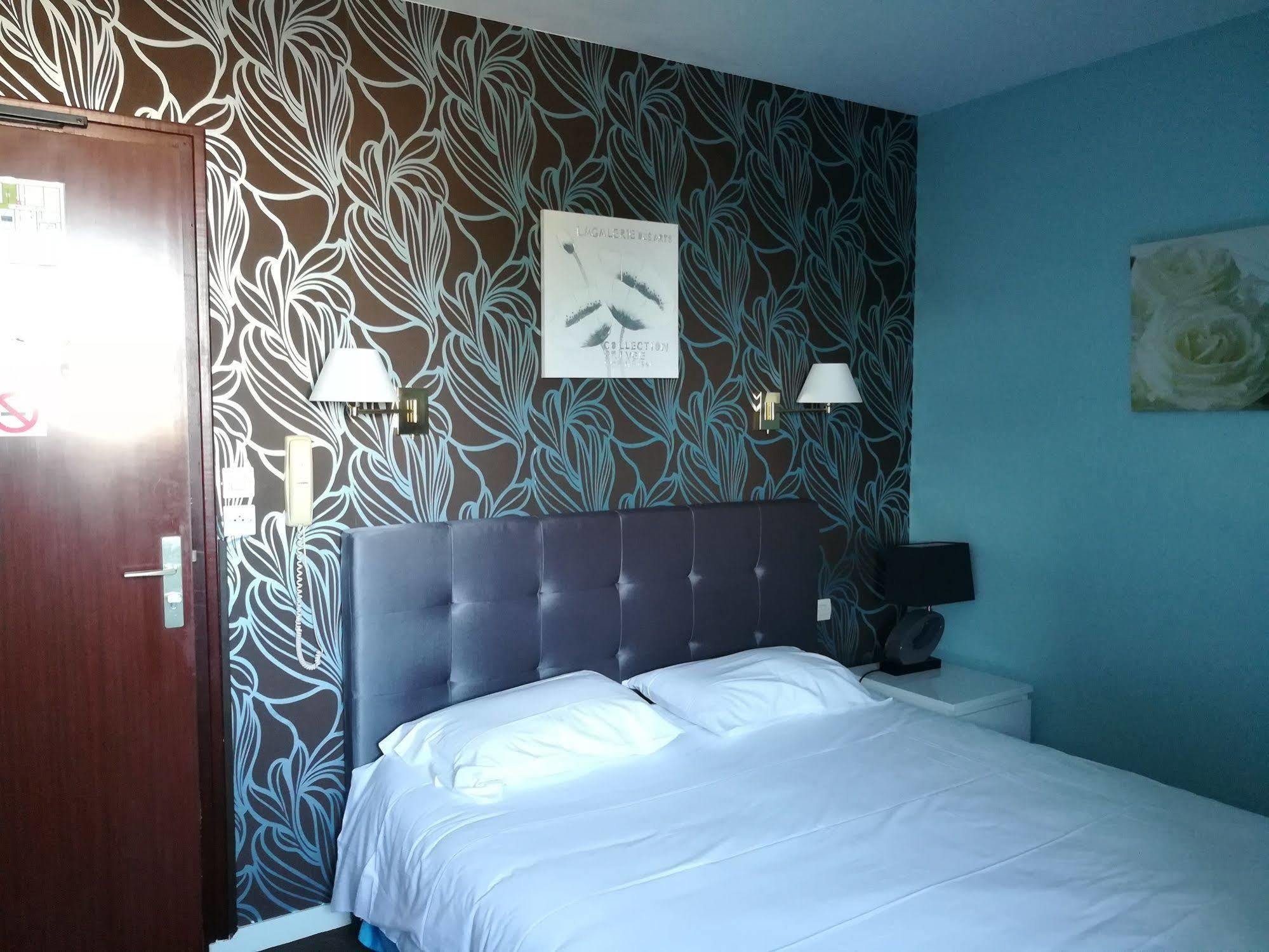Contact Hotel Du Relais Thouars Exterior foto